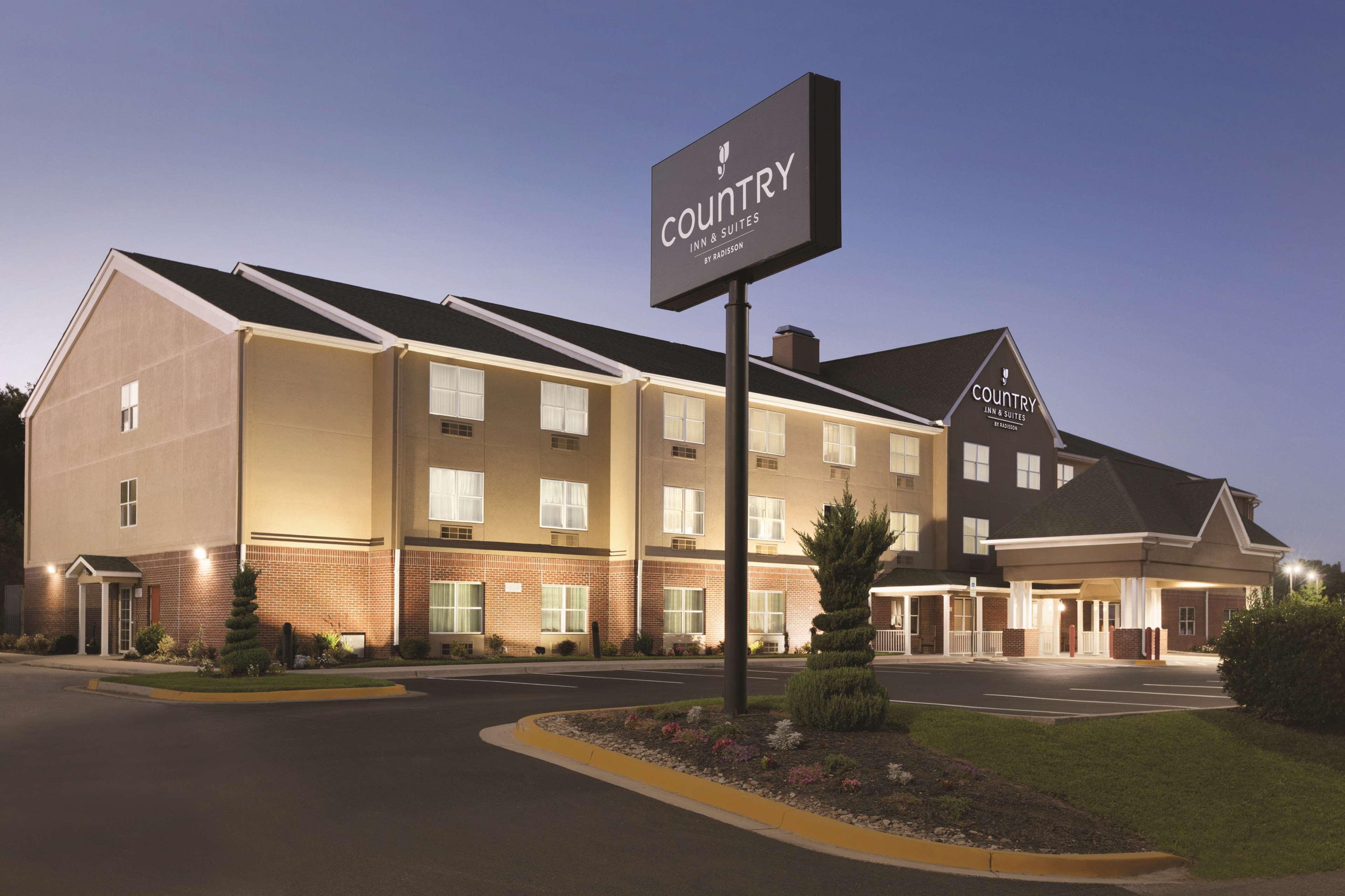Country Inn & Suites By Radisson, Washington, Dc East - Capitol Heights, Md Exterior foto